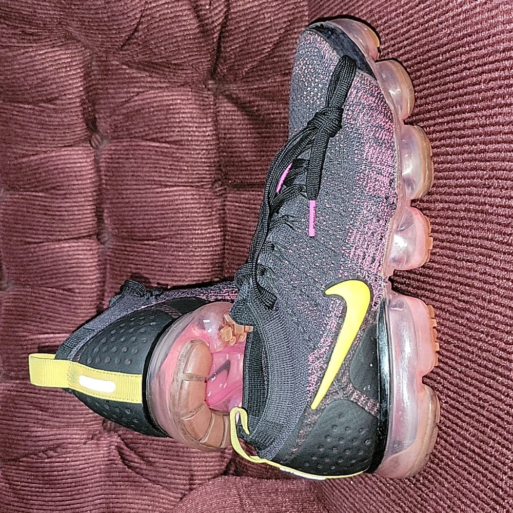 Mens Nike Vapormax size 8 (womans size 9.5)